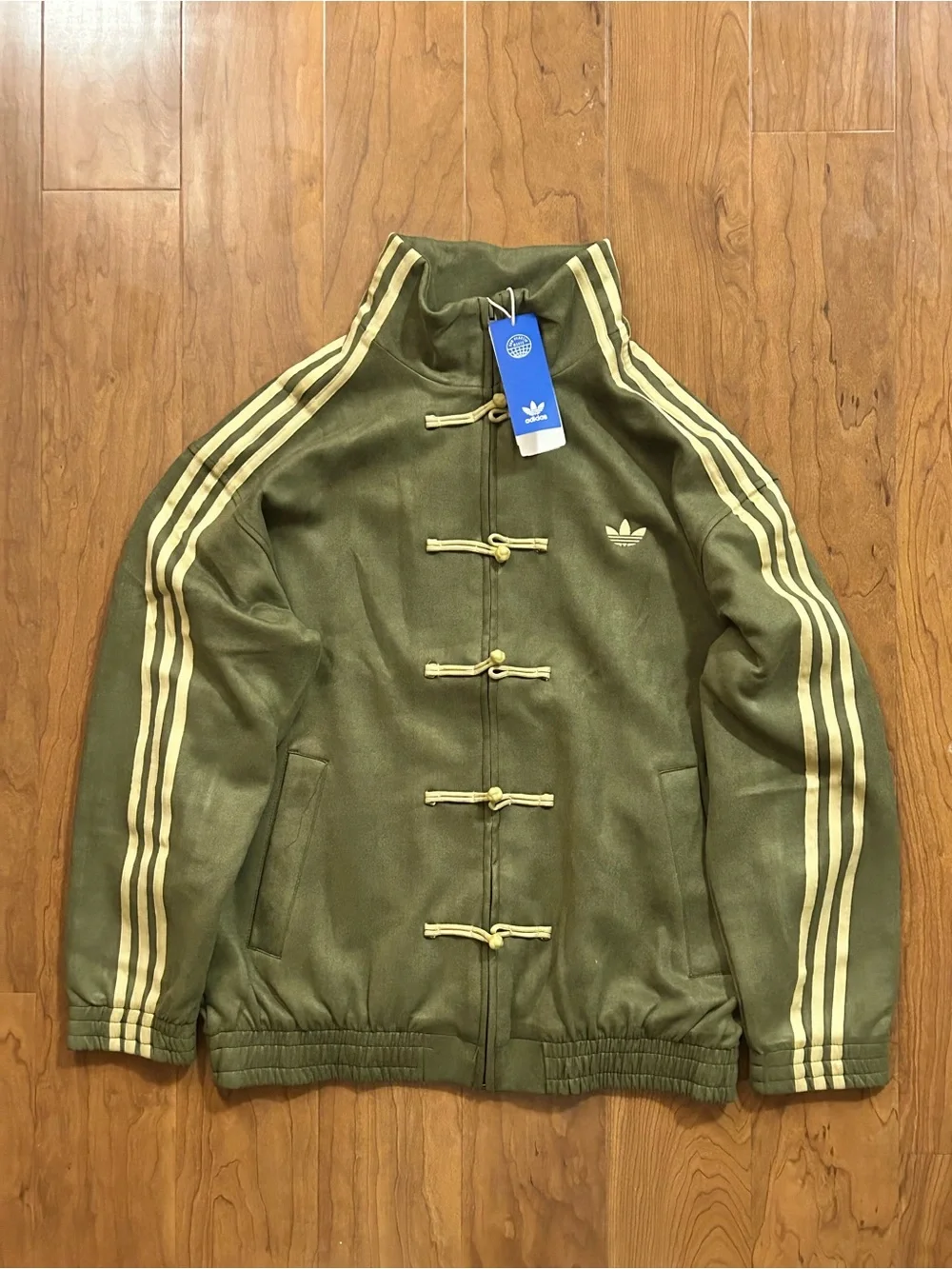 adidas CTT Chinese Track Top 3.1 Gender Neutral Jacket (Asia sizing) Olive 🫒